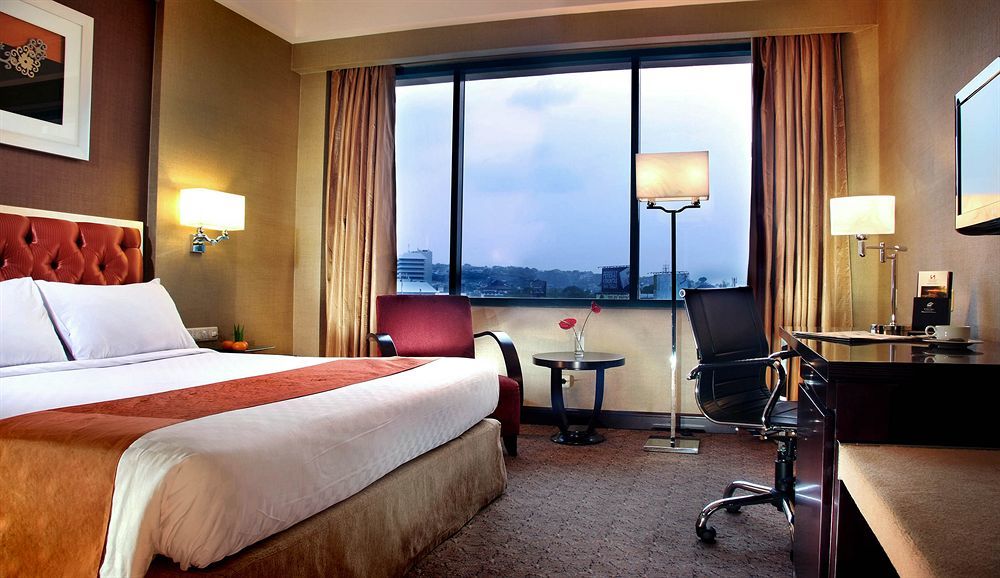 Hotel Ciputra Semarang Managed By Swiss-Belhotel International Pokój zdjęcie